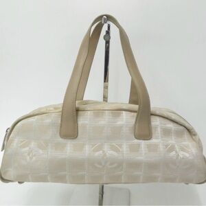 AUNTHENTIC CHANEL NYLON TOTE TRAVEL BAG